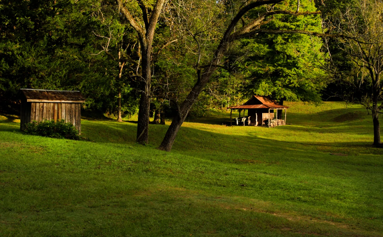 The open lawn and grounds at Como