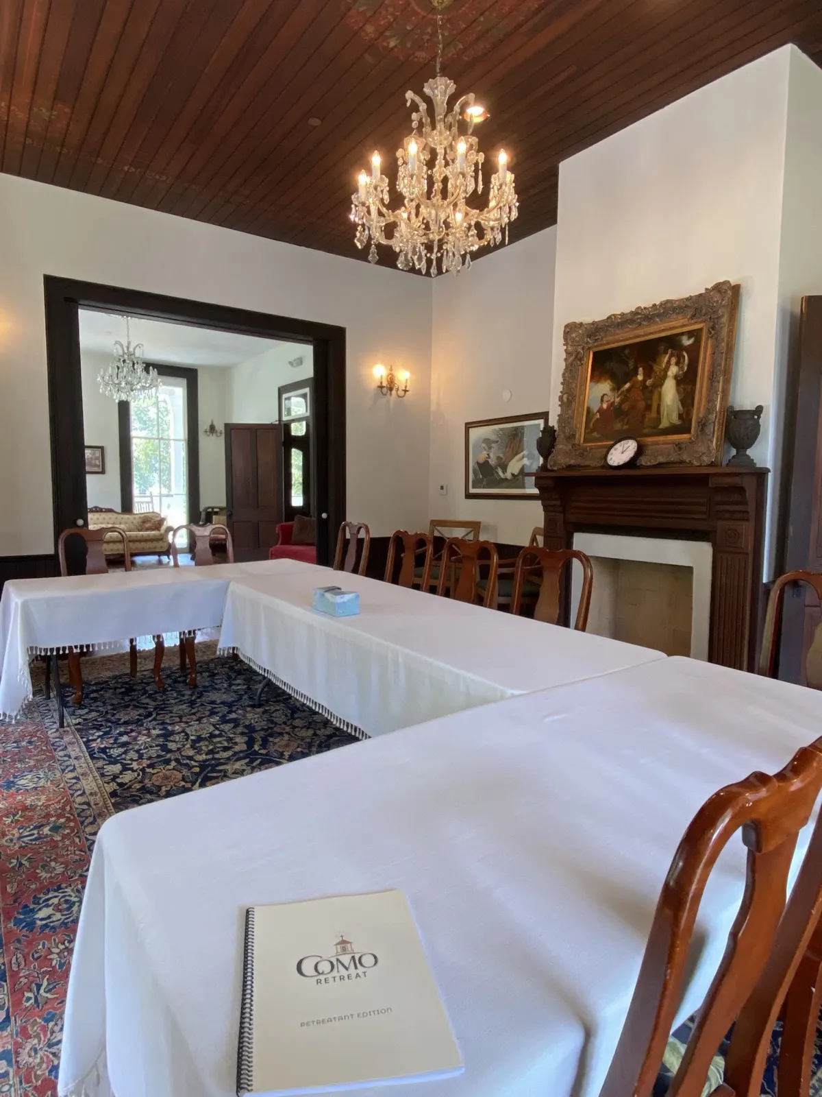 The lecture room of the main house, a Como journal at each place