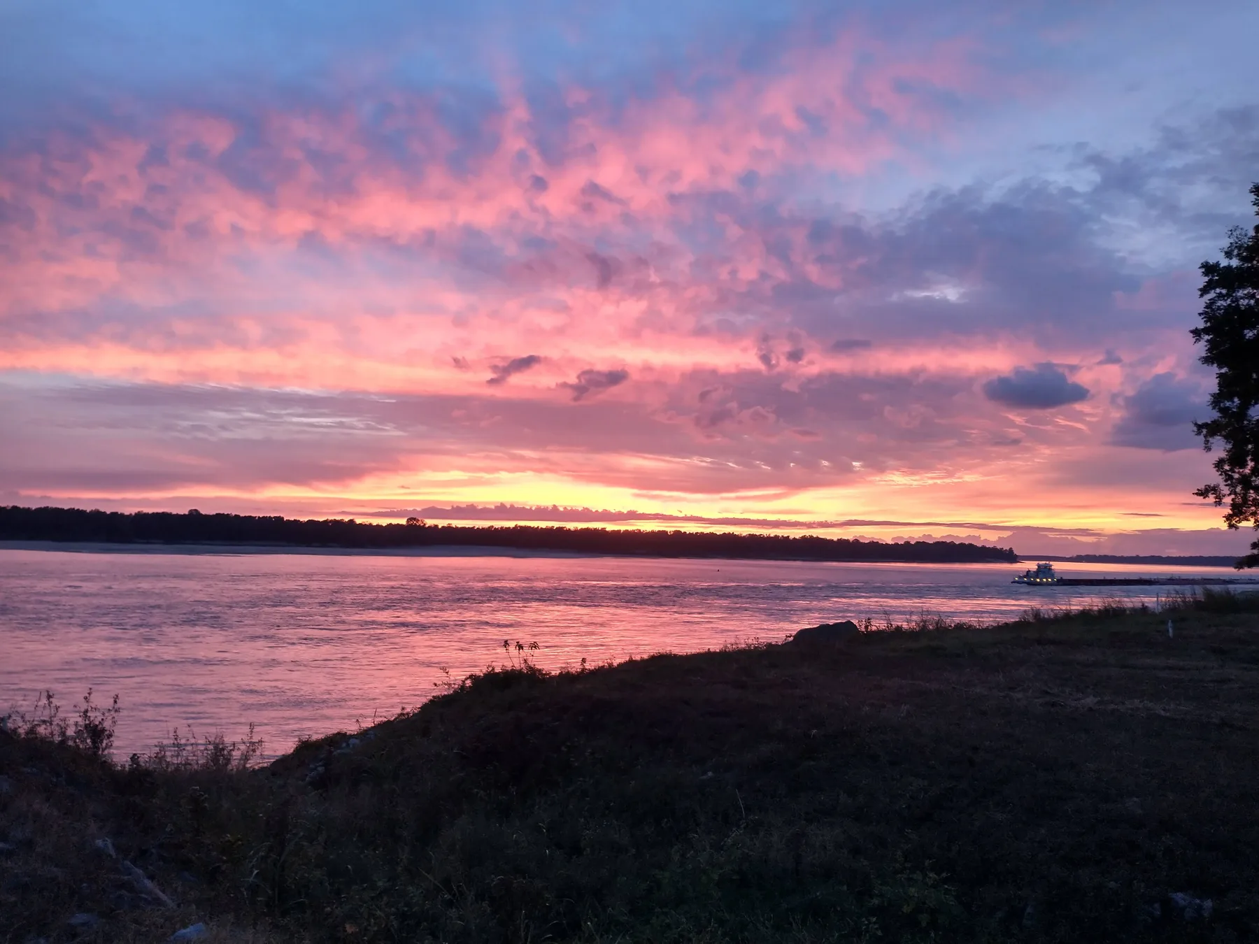 Pink and violet sunset over the Mississippi